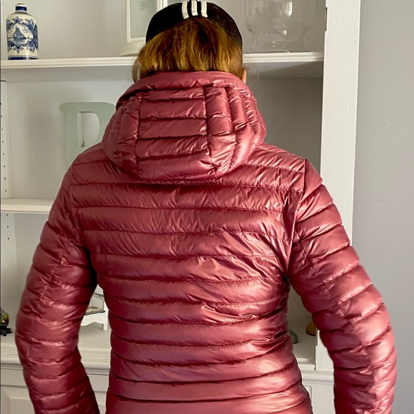 Lululemon Pack it down Jacket Shine Chianti colour. - Picture 2 of 3